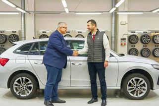 Auto bez motoru poslouží pacientům k rehabilitaci - Novinky