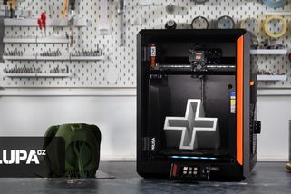 Průša vydal tři nové 3D tiskárny. Starší modely lze za menší poplatek vylepšit