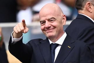 FIFA hájí Infantina a kritiky viní z dezinformací. Její šéf čelí rostoucímu tlaku
