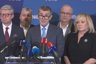 Poražený Babiš oslavil své úspěchy, lež stíhala le...