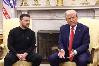 Zelenskyj je v Bílém domě na krátké schůzce s Trum...