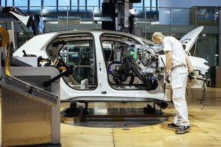 Volkswagen se obrací na Čínu. Konec seatu ukazuje proměnu automobilového světa - Novinky