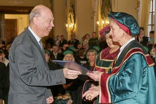 Nejvíc titulů v tuzemsku má muž, který vozil Pražany tramvají - Novinky