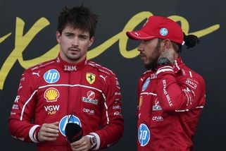 Šéf automobilky Ferrari se opřel do Hamiltona s Leclercem - Sport.cz