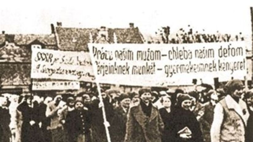 Hladové pochody rozháňala polícia streľbou