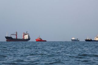 Jižní Korea zvažuje vojenskou operaci v Hormuzském průlivu - Novinky