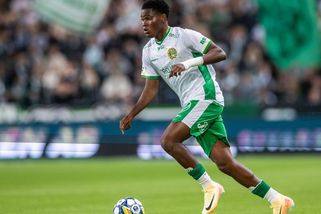 Slavia vábí obří talent ze Švédska. Za reprezentaci se trefil už v 15 letech - Sport.cz