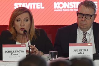 Na důchodech se zase šetří: První odhady růstu mluví o drobných. „Je to málo,“ přiznává ministr