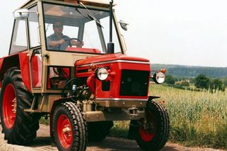 Když Zetor nastartoval revoluci: Slavná UŘ 1 vydržela ve výrobě přes 40 let a změnila svět traktorů - Garáž.cz