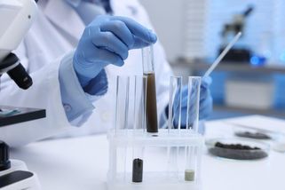 Čínské chemikálie zaplavují Evropu - Novinky