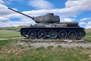 Po stopách krvavé karpatsko-dukelské operace: jak vypadá tank zevnitř - Médium.cz