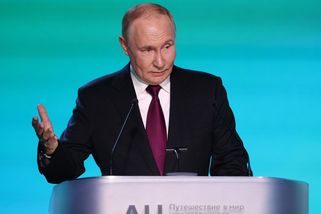 Putin přitvrdil: Rusko omezuje přístup k bankovním...