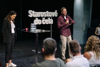 Osm hodin poslouchat Okamuru a Babiše? To se radši vyspím, rýpnul si Rakušan - Seznam Zprávy