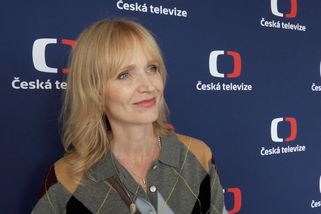 Vášnivé objetí Geislerové s Marešem. Dojatá Aňa přerušila rozhovor: Přátelství ustálo i kauzu Čapí hnízdo - Super.cz