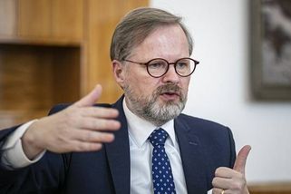 Poslal by Petr Fiala své děti na Ukrajinu? Premiér vysvětlil svůj postoj k válce