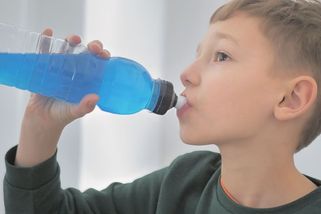 Vláda je pro zákaz prodeje energy drinků dětem - Seznam Zprávy