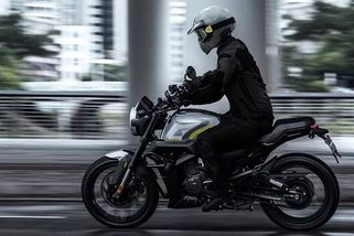 Malý rozpočet, velký zážitek: Tohle jsou letošní tipy na motorky do 100 tisíc
