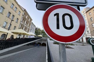 Rychlí cyklisté v Žižkovském tunelu mají útrum, maximální rychlost byla snížena na 10 km/h