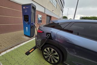 Dojezd elektromobilu prodloužíte snadněji, než si myslíte. Rozhoduje 8 věcí