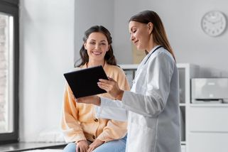 Co nikdy neříkat doktorovi? Zdravotníci varují před těmito nebezpečnými slovy - Proženy.cz