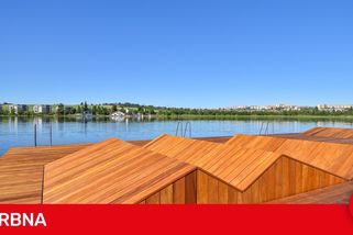Hladina oblíbeného Boleváku rychle klesá. Rybník teď nelze dopouštět z Berounky