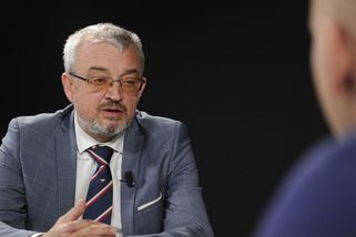 „Zvláštní, rychlé, nečekané,“ tvrdí Benda k verdiktu soudu o Pavlovi. Přidal varování vládě