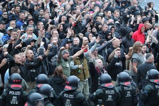 V Německu prudce vzrostl počet pochodů a demonstrací krajní pravice