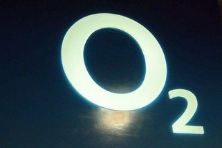 O2 se za výpadek omlouvá poukazem. Jak ho můžete získat?