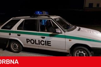 Pokuta za řízení Škody Forman v policejních barvách a s majákem? Řidič skončil v Kelčicích