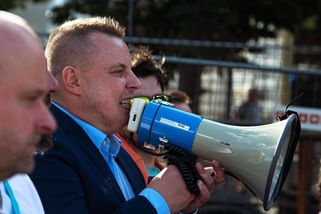 Rajchlův Robin Hood z Chomutova. Zprávy z regionů jako kampaň strany PRO