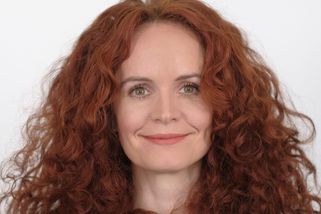 sinmed.cz/aktuality/ceske-drahy-povede-rezata-sekernice-kdo-je-lenka-hamplova-1129.html?utm_source=www.seznam.cz&utm_medium=seznam_distribuce&utm_campaign=lide