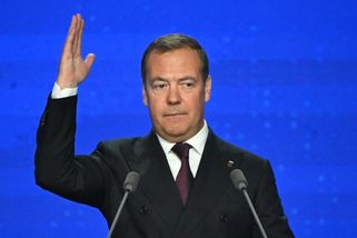 Rusové vyhrožují obsazením Berlína. Uděláme pro to všechno, vzkazuje Medveděv