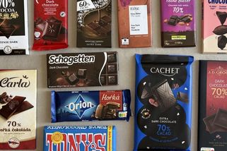 Velký test hořkých čokolád: Vítězem je nenápadná tabulka. Porazila i slavné značky