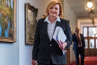 Vláda si od lidí půjčila desítky miliard, další dluhopisy nabídne před Vánoci - Novinky