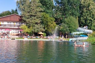 Konopáč: Návrat tří generací po třiceti letech - Médium.cz