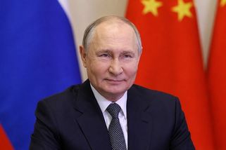 Bydlení Vladimira Putina. Podzemní hokejová aréna, kasino i „pole dance“