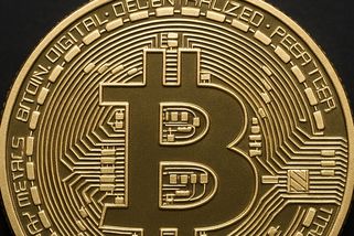 Lidé mají právo znát celou pravdu o kauze bitcoin - Médium.cz