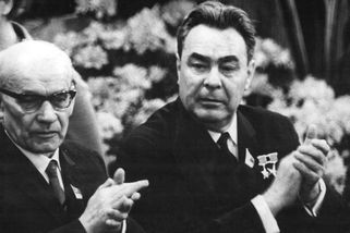 Gomulka byl v roce 1956 v Polsku hrdinou. V roce 1968 ale pobízel Brežněva, aby k nám poslal tanky - Médium.cz