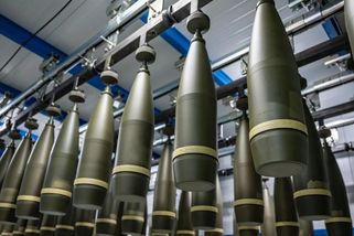 „A co naděláme?“ Drahany krčí rameny, miliardář do lesů naveze dělostřeleckou munici