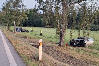 Tragická nehoda na Jindřichohradecku. Čelní střet dvou aut nepřežil dvacetiletý řidič - Novinky