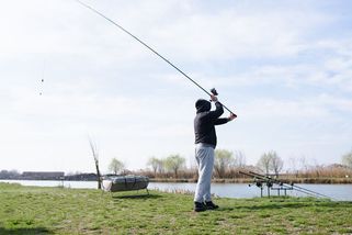 Rybáři zatrhl rybníkář lov jen kvůli jeho ukrajinskému jménu - Novinky