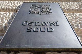 Ústavní soud zrušil rozsudek nad mužem odsouzeným za opakované znásilňování - Seznam Zprávy