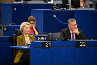 Hádka europoslanců: Španělé platí Putinovi za plyn a my dáváme peníze Ukrajině