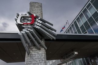 Koncesionářské poplatky se ruší, schválila vláda. Televizi a rozhlasu klesne rozpočet