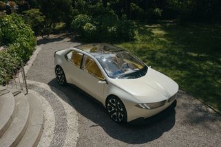 BMW chce skončit s auty tak, jak je známe dnes. Vision Neue Klasse má z aut udělat pohyblivé digitální zážitkové prostory - Garáž.cz