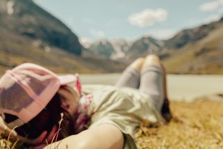 Místo vztahu zklamání za zklamáním. „Partnera za každou cenu? To jsem radši happy single,“ říkají ženy, co žijí samy – ale rozhodně ne osaměle