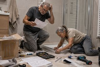 Když neslyšíte manžela, jde rekonstrukce líp aneb jak nám pochcípali pavouci - Médium.cz