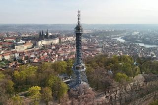 Praha představila ceník nové lanovky na Petřín. Pražany rozdělila na dva tábory