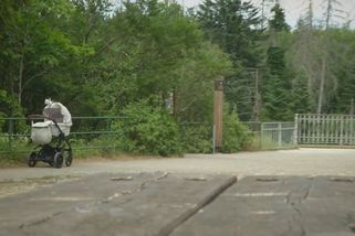 VIDEO: Detaily děsivé události u Macochy. Nedělejte to, křičel číšník. Děti před skokem brečely