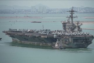 Loď USS Abraham Lincoln po devíti měsících na moři dorazila do Thajska | Novinky.cz: Zahraniční